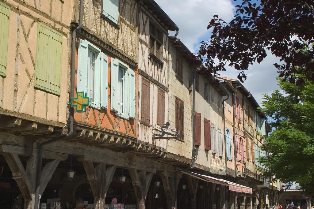Hotel Le Commerce Mirepoix  Eksteriør billede