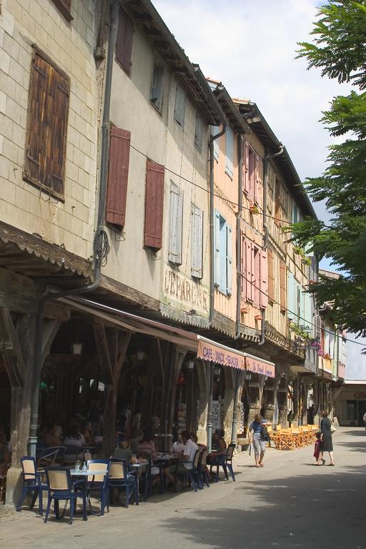 Hotel Le Commerce Mirepoix  Eksteriør billede